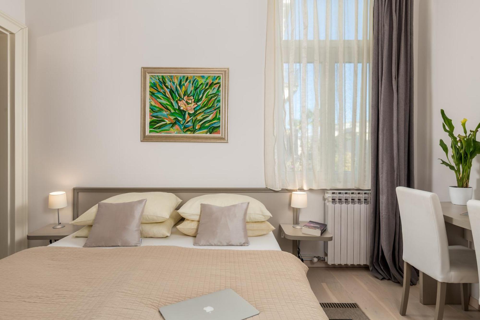 Villa Sokol Apartments Opatija Center Zimmer foto